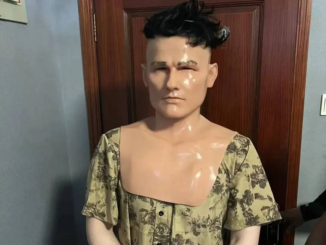 江苏一男子戴仿真“人皮”面具入室盗窃<strong></p>
<p>原油期货怎么样</strong>，流窜多个小区作案，涉案金额达15万余元
