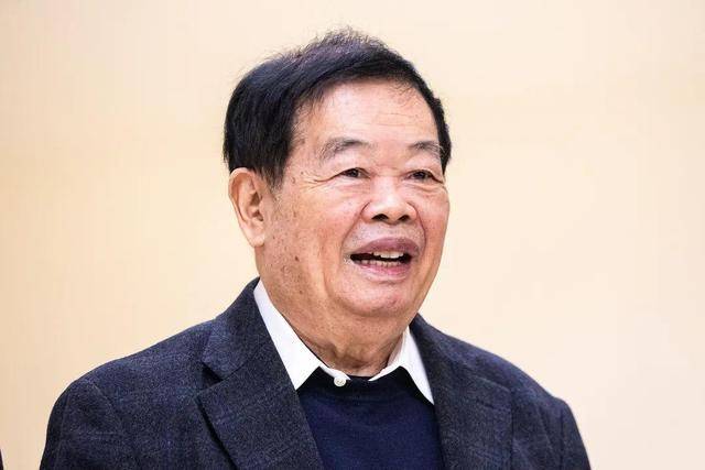 曹德旺:福耀科大8亿预算招50个学生<strong></p>
<p>原油期货怎么样</strong>，面向河南等5省招生