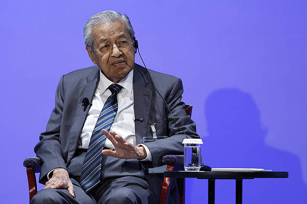 马哈蒂尔：若中国成为世界第一<strong></p>
<p>原油直播喊单</strong>，我们将有更好的机遇