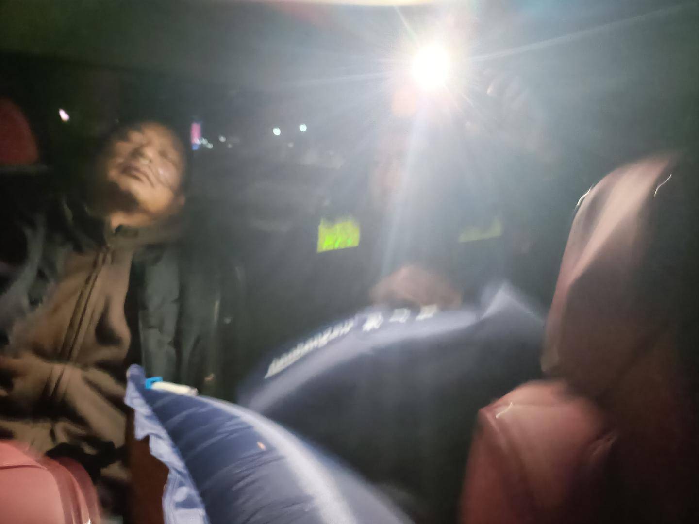 “救救我！”货车司机第一次上青藏高原重度高反<strong></p>
<p>原油进口资质</strong>，高速路收费员发现异常紧急送医