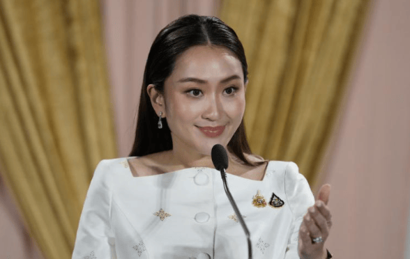 当不成总理了？泰国军方亮明态度<strong></p>
<p>原油期货配资</strong>，遭洪森“背刺”，佩通坦面临下台
