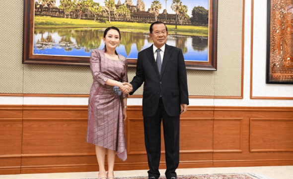 当不成总理了？泰国军方亮明态度<strong></p>
<p>原油期货配资</strong>，遭洪森“背刺”，佩通坦面临下台