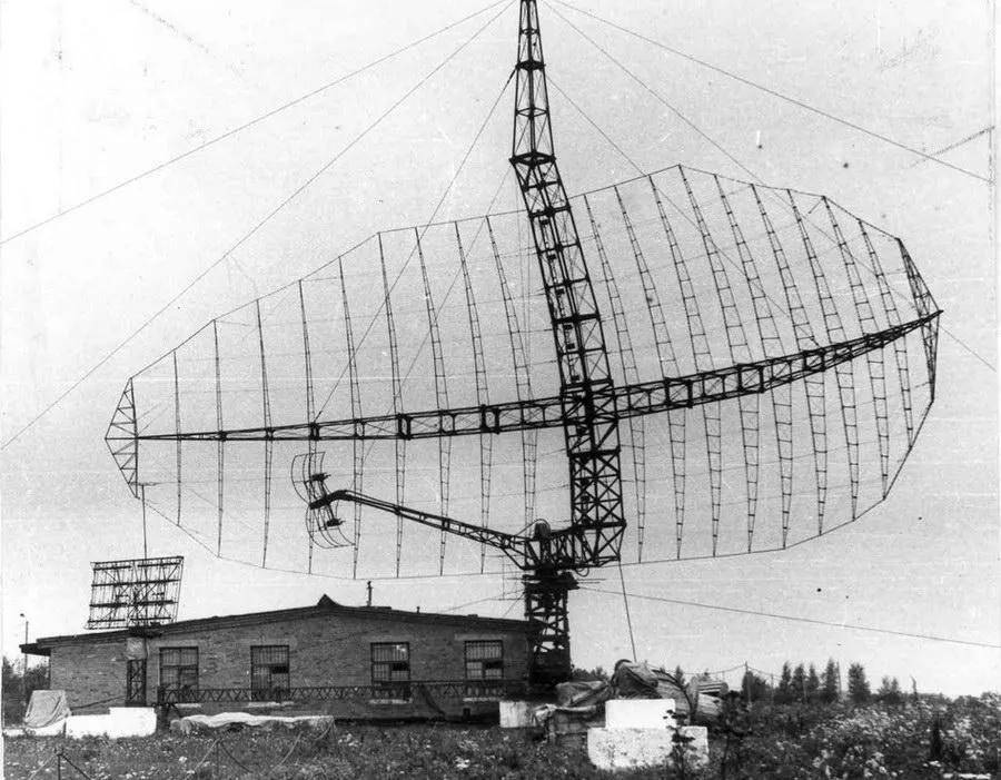 B-2横穿中国轰炸伊朗<strong></p>
<p>原油闪点</strong>，中国雷达没有发现？这是正常人想出来的？