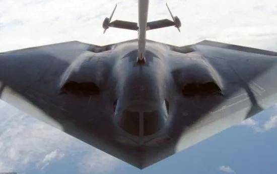 B-2横穿中国轰炸伊朗<strong></p>
<p>原油闪点</strong>，中国雷达没有发现？这是正常人想出来的？
