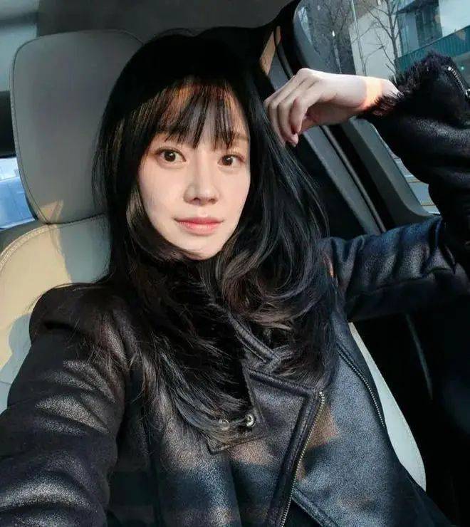 43岁韩国女演员李屿迩去世<strong></p>
<p>原油实时走势图</strong>，死因未公布