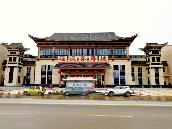 桂林16.5亿烂尾项目被中央通报批评<strong></p>
<p>进口原油关税</strong>，时任县委书记挪用6500万元财政资金强行上马