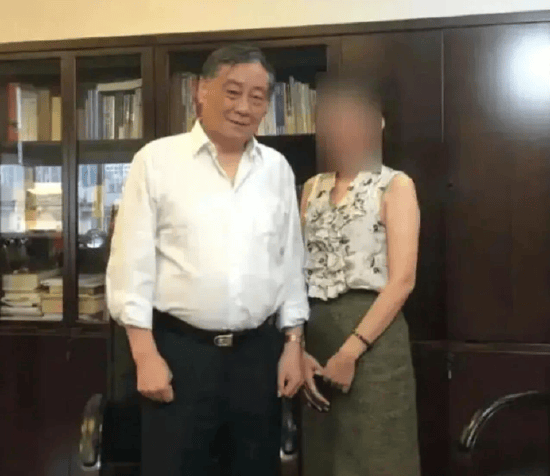 宗庆后有没有离婚<strong></p>
<p>进口原油关税</strong>？