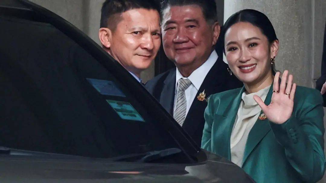 4比2<strong></p>
<p>沙特原油产量</strong>，泰国最新民调出炉，佩通坦想官复原职，中方说了句公道话