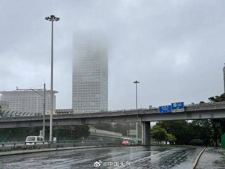 北京七区已现暴雨或大暴雨 早高峰城区及北部地区仍有明显降雨 注意出行安全<strong></p>
<p>嘉实原油基金</strong>！