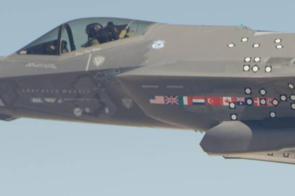 买不到F-35<strong></p>
<p>原油投资平台</strong>，不愿意买枭龙，不敢买歼-10，土耳其只能买台风了？