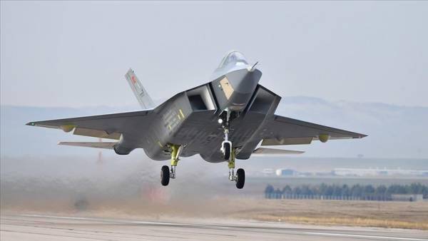 买不到F-35<strong></p>
<p>原油投资平台</strong>，不愿意买枭龙，不敢买歼-10，土耳其只能买台风了？