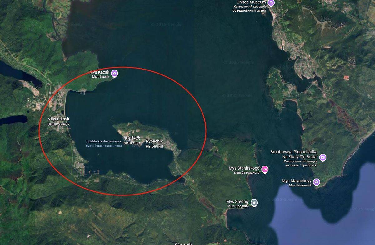 海军基地遇上大地震<strong></p>
<p>原油投资平台</strong>，港内全是新核潜艇，损坏一艘都能让俄军心疼