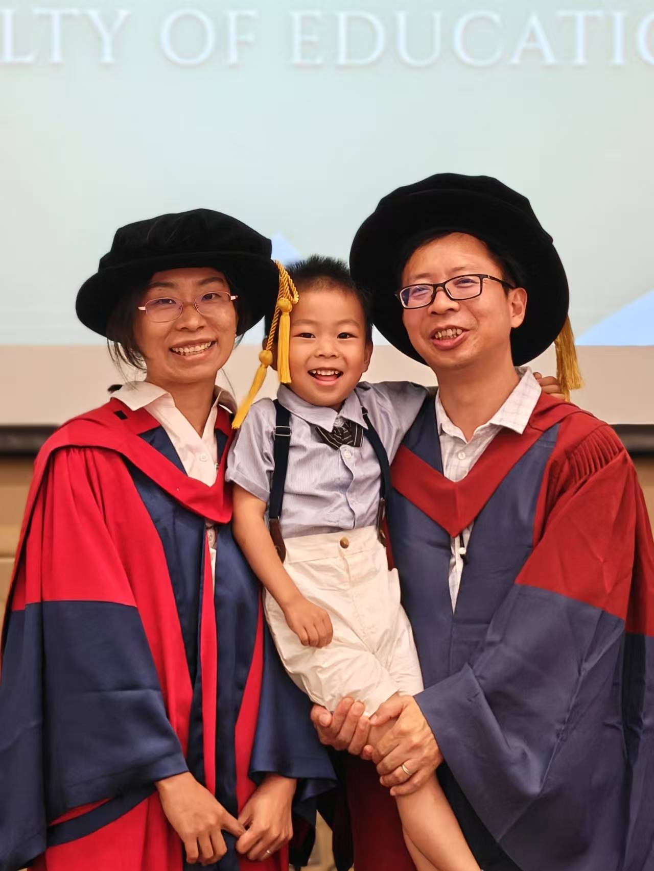 港大女博士放弃985回甘肃<strong></p>
<p>原油波</strong>，研究县城“失败者”