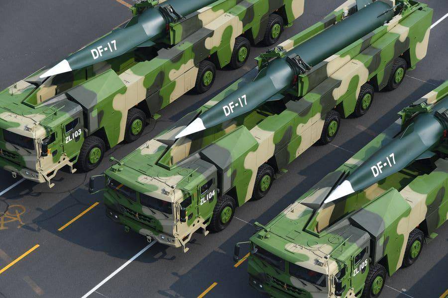 划破大气层的“真理之矛”<strong></p>
<p>原油波</strong>！央视罕见公开东风-17高超发射画面
