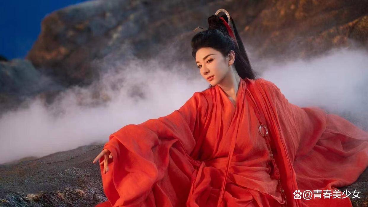 考古|黄奕为护女怒怼网友<strong></p>
<p>原油价格趋势</strong>，曾被霍思燕点名炮轰，近年靠综艺翻红的童年女神再引争议？