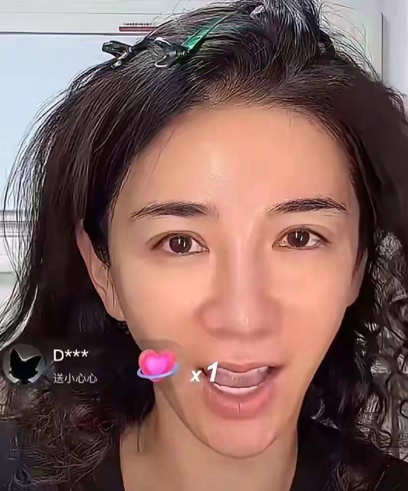 考古|黄奕为护女怒怼网友<strong></p>
<p>原油价格趋势</strong>，曾被霍思燕点名炮轰，近年靠综艺翻红的童年女神再引争议？