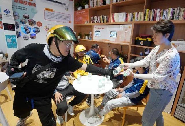 社保重大改革<strong></p>
<p>黄金国际价格</strong>，要把就业放第一