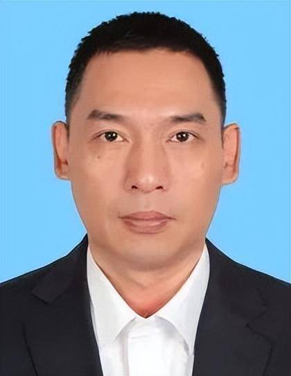 4位副市长履新<strong></p>
<p>黄金</strong>，卸任两年后他再任此职