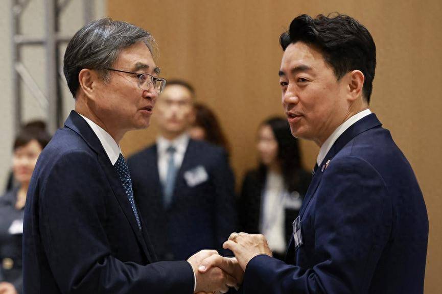 明知中方邀请金正恩<strong></p>
<p>白银</strong>，李在明却刻意回避不见，想在韩国主场施展拳脚