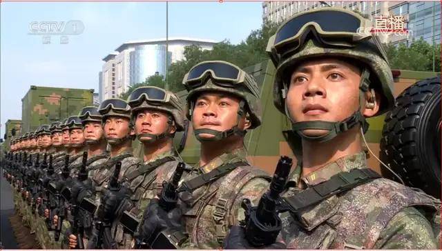 不装了<strong></p>
<p>聚查</strong>！一口气看完九三大阅兵武器装备！谁说我们一个也不认识？