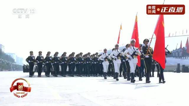 不装了<strong></p>
<p>聚查</strong>！一口气看完九三大阅兵武器装备！谁说我们一个也不认识？