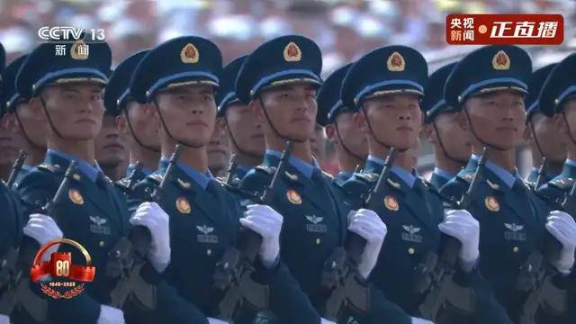 不装了<strong></p>
<p>聚查</strong>！一口气看完九三大阅兵武器装备！谁说我们一个也不认识？