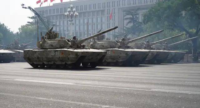 不装了<strong></p>
<p>聚查</strong>！一口气看完九三大阅兵武器装备！谁说我们一个也不认识？