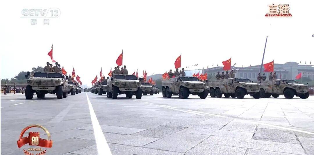 唯一一个全女兵方队！民兵方队<strong></p>
<p>聚查</strong>，亮相阅兵场