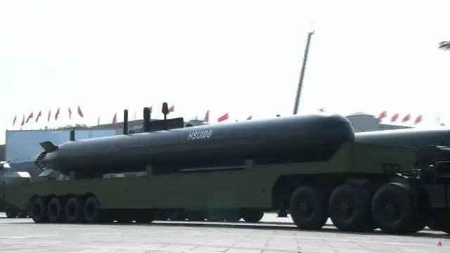 100式坦克<strong></p>
<p>聚查</strong>？红旗-29？东风-61？九三阅兵都有哪些亮点？