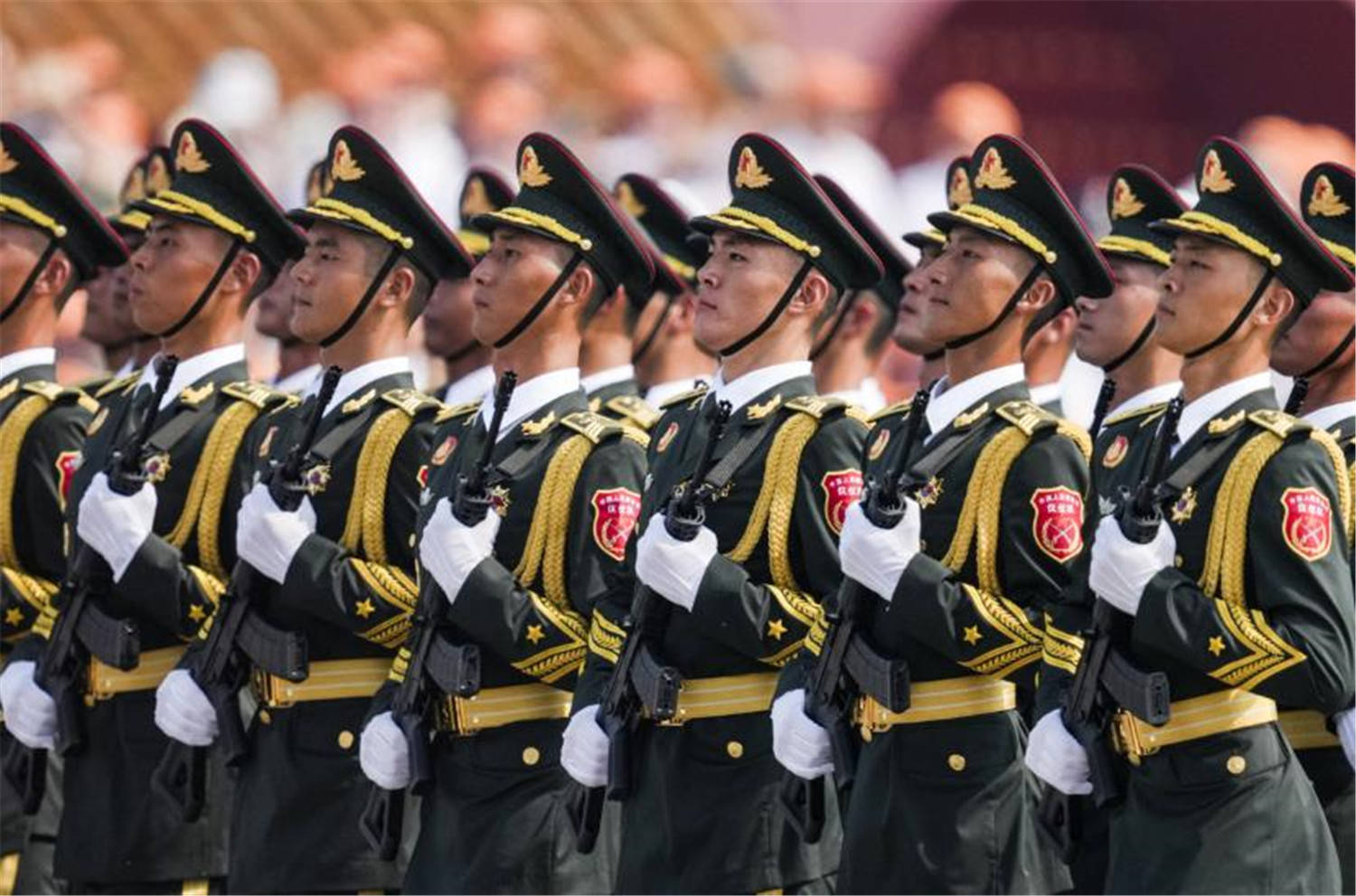 北京阅兵结束<strong></p>
<p>剧场</strong>，特朗普通告全球，一连说了6个“不”，中方太强了