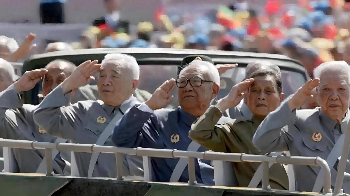九三阅兵引发岛内震荡<strong></p>
<p>剧场</strong>，宋楚瑜紧急喊话大陆，应承诺不对台动用武力