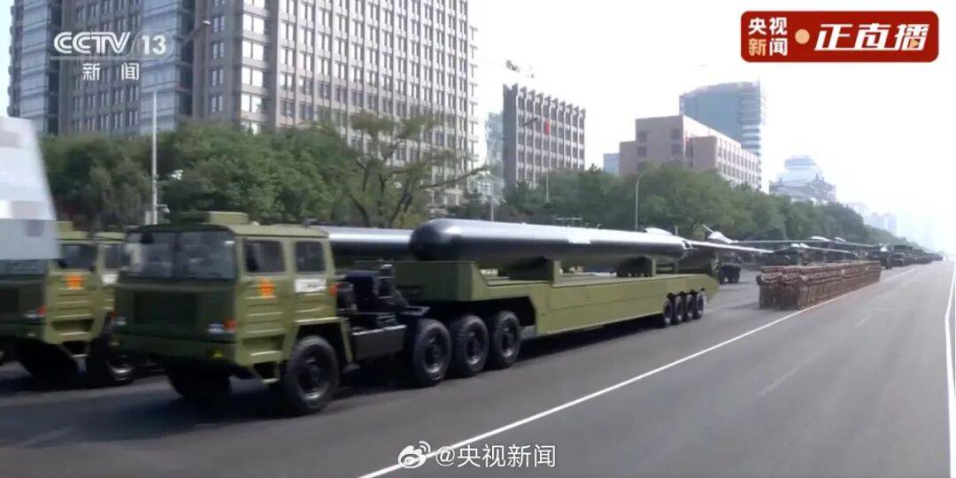 东风-61、巨浪-3、折叠翼预警机、歼-20S<strong></p>
<p>剧场</strong>，画面披露！