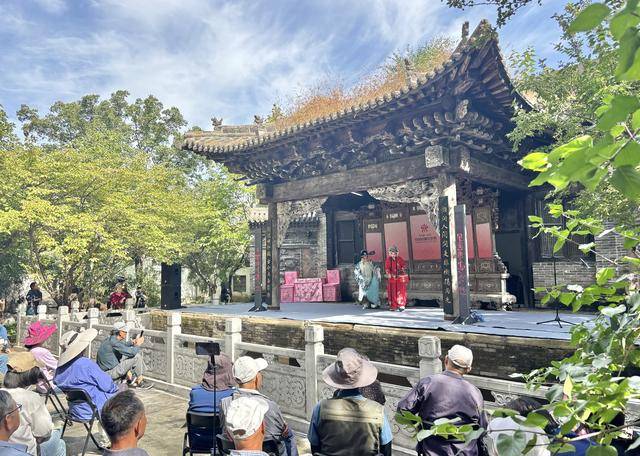 第九届中国戏曲文化周开幕<strong></p>
<p>虚拟贸币</strong>，北京园博园化身戏曲百花园