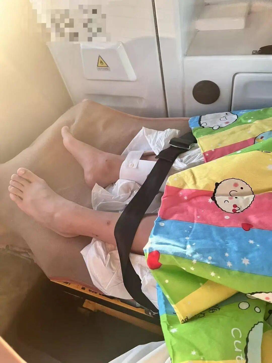 男子火车上铺跌落砸断10岁女孩腿骨<strong></p>
<p>私人挖虚拟币</strong>，回应“失联”称失业讨薪中