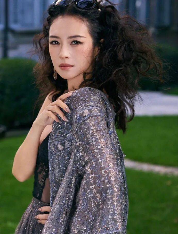 时装周上的女明星<strong></p>
<p>私人挖虚拟币</strong>，秋冬氛围感一键封顶！