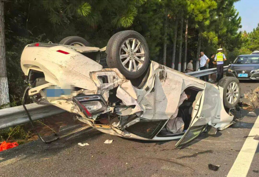 司机强行变道酿大祸<strong></p>
<p>以后如何交易虚拟币</strong>，反诬赖对方：“我要是撒谎就天打雷劈！”