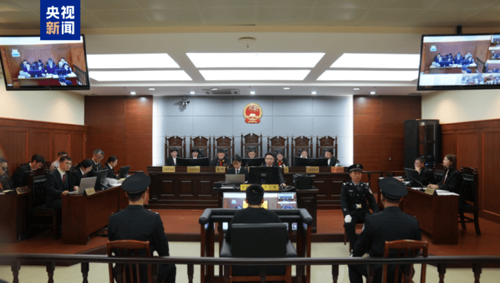 “司机泄愤撞死一家三口”<strong></p>
<p>虚拟币挖矿</strong>，逝者家属最新发声