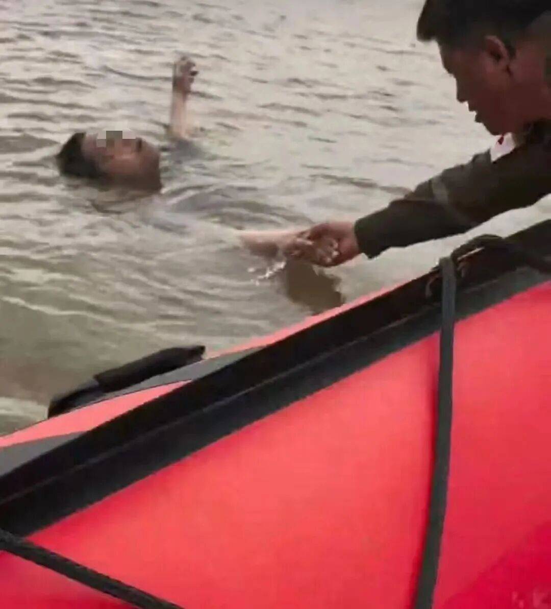 230斤重小伙酒后落水<strong></p>
<p>整治工作自查报告</strong>，漂浮7小时终获救……