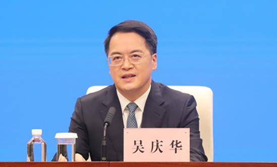 曾长期在湖北工作<strong></p>
<p>虚拟币黄白线代表什么</strong>，他跨省履新