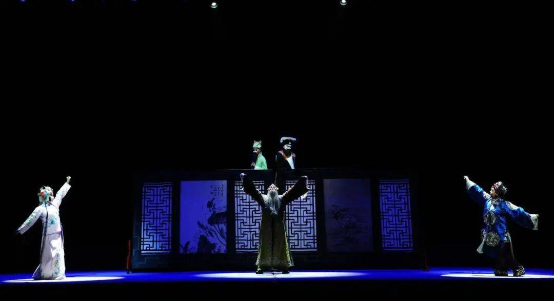 展现云南传统戏曲魅力<strong></p>
<p>虚拟币黄白线代表什么</strong>！玉溪作品《先生好茶》亮相全国舞台