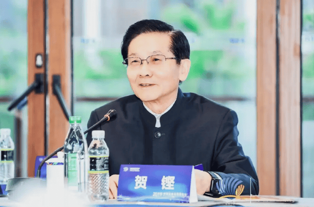 如何调整收入分配<strong></p>
<p>虚拟币黄白线代表什么</strong>？原高官支招：消费不是刺激出来的 多想想怎么涨工资
