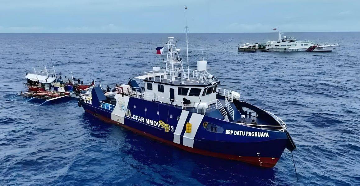 菲律宾护卫舰直奔南沙搞事<strong></p>
<p>虚拟币黄白线</strong>，却突然发现黄岩岛上出现了高脚屋