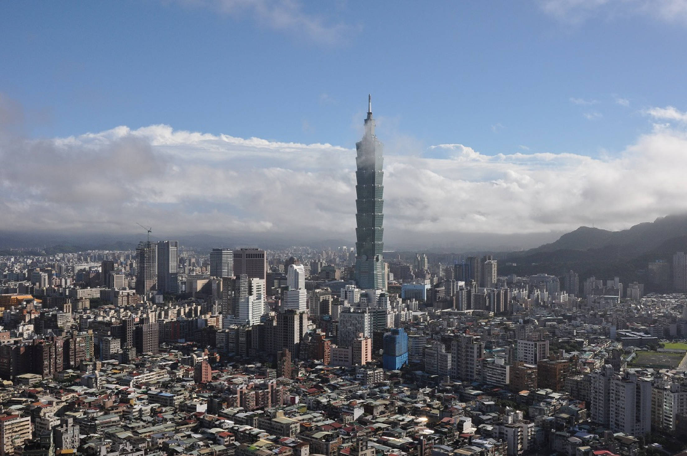 台海观澜 | 郑丽文披挂上阵<strong></p>
<p>虚拟币断网</strong>，赖清德铤而走险几率大增