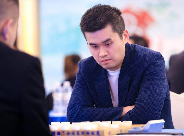 《“象棋第一人”王天一道歉：屠龙少年终成恶龙<strong></p>
<p>币安怎么样虚拟币充话费</strong>，将在沉淀中重塑自我》