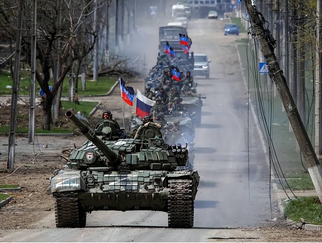 俄军在前线取得重大胜利，1.5万名乌军遭围歼，普京突然下令，保护投降乌军！