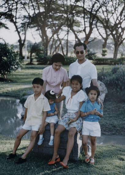 泰国王太后诗丽吉去世<strong></p>
<p>雷达币四虚拟货币</strong>,留下19顶奢华王冠和她的传奇一生