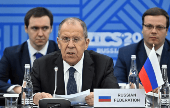 欧洲彻底炸锅!集体要求俄乌“停战”<strong></p>
<p>雷达币四虚拟货币</strong>,波兰放话:普京敢来就会被逮捕!拉夫罗夫回应态度很强硬