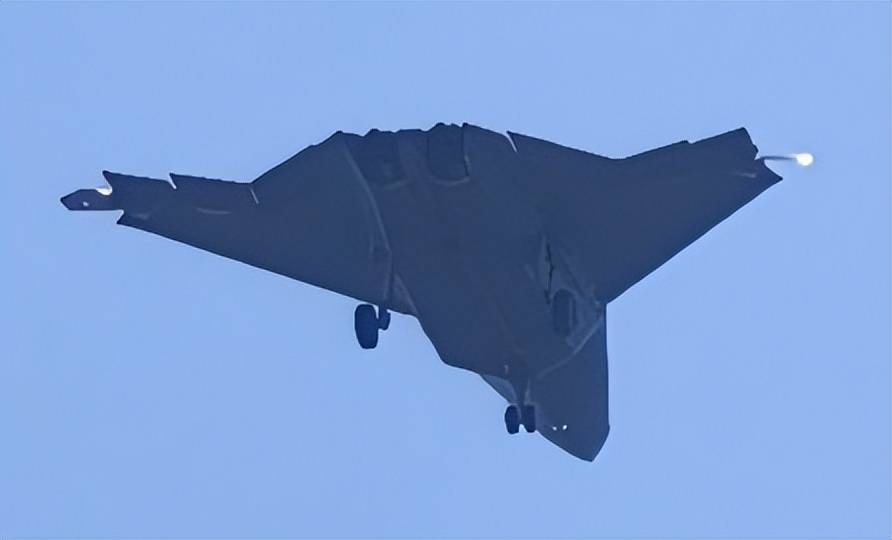 无空速管<strong></p>
<p>甘肃虚拟币挖矿</strong>，疑似第二架歼-50：美国精神胜利法，新六代机东亚决战