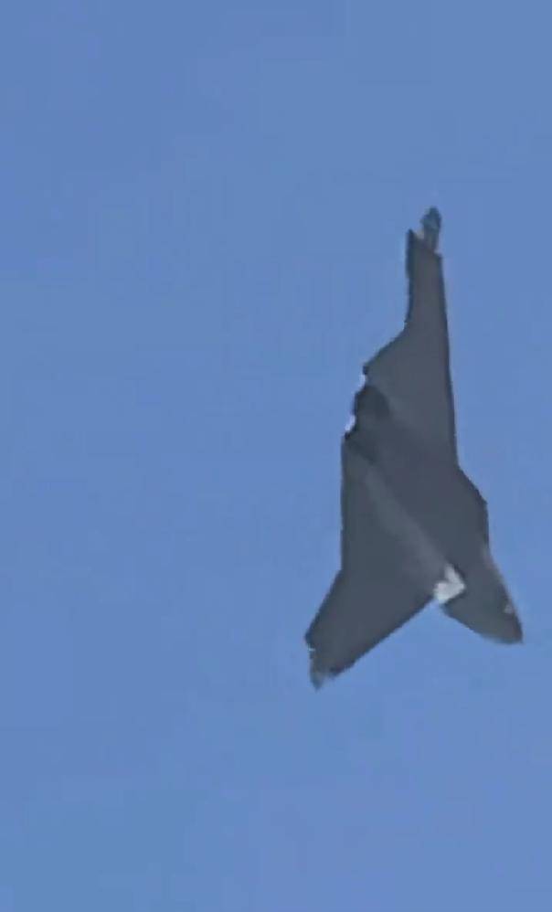 无空速管<strong></p>
<p>甘肃虚拟币挖矿</strong>，疑似第二架歼-50：美国精神胜利法，新六代机东亚决战