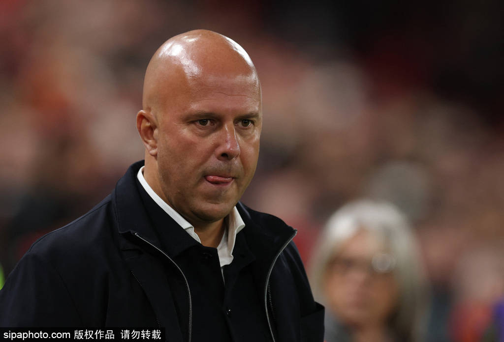 遭赛季三杀<strong></p>
<p>腾讯合作</strong>！联赛杯-萨尔双响 利物浦轮换阵容0-3水晶宫出局